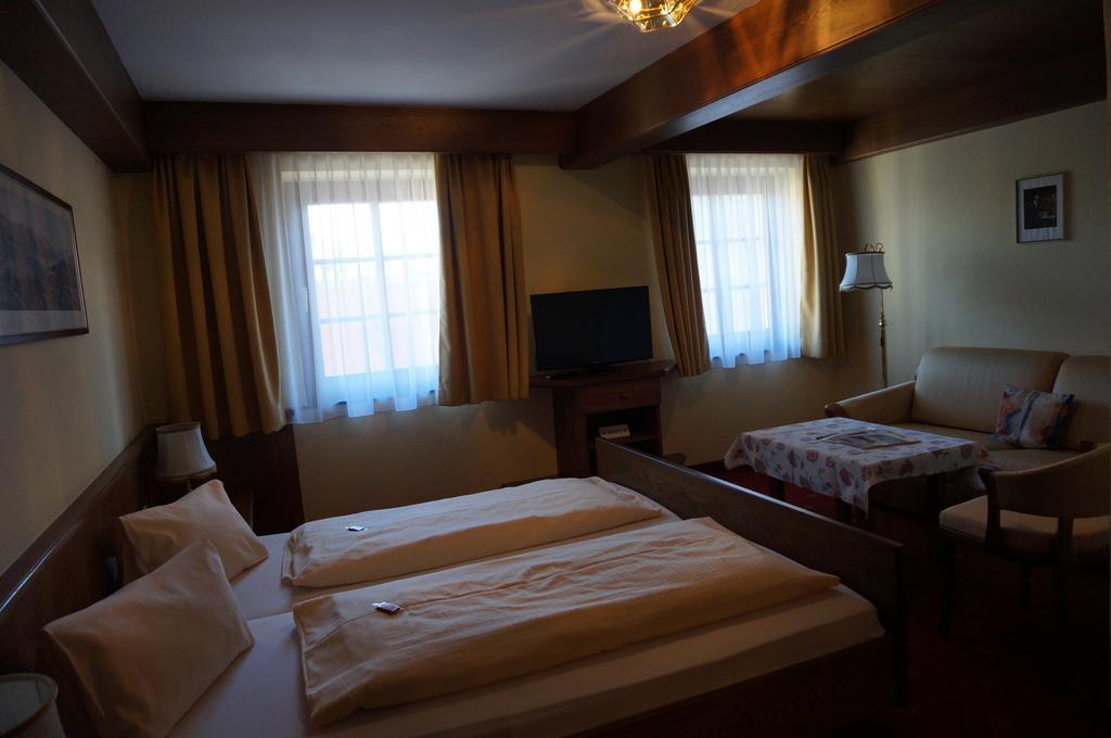 Hotel Happ Innsbruck Chambre photo